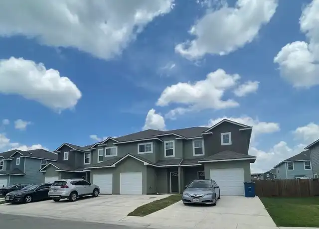 Property at 16914 Showdown Path Unit 4, Selma, TX, 78154, 3 beds, 2.5 baths, [object Object]