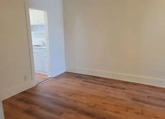 Property at 221 N Orange St Unit 221-03, Orange, CA, 92866, 1 bed, 1 bath, [object Object]
