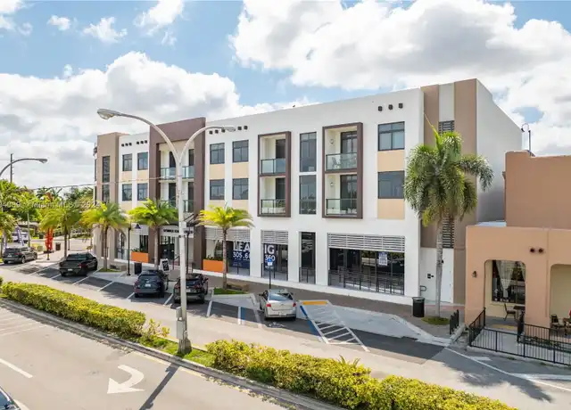 Property at 1 Curtiss Pkwy, Miami Springs, FL, 33166, 3 beds, 3 baths, [object Object]