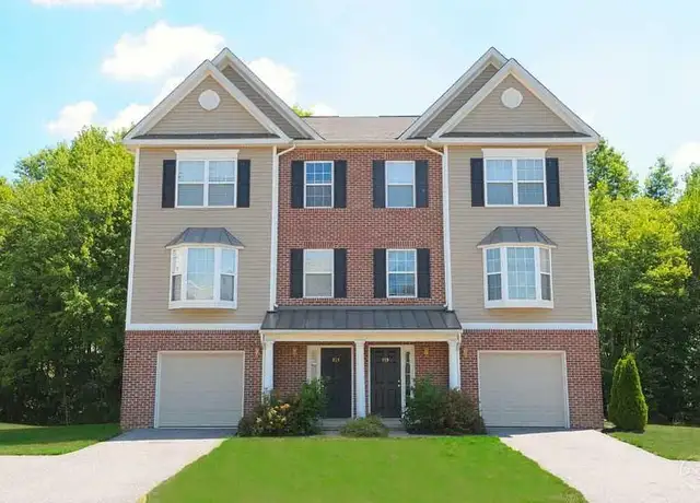 Photo of 102 N Barrett Ln, Newark, DE 19702