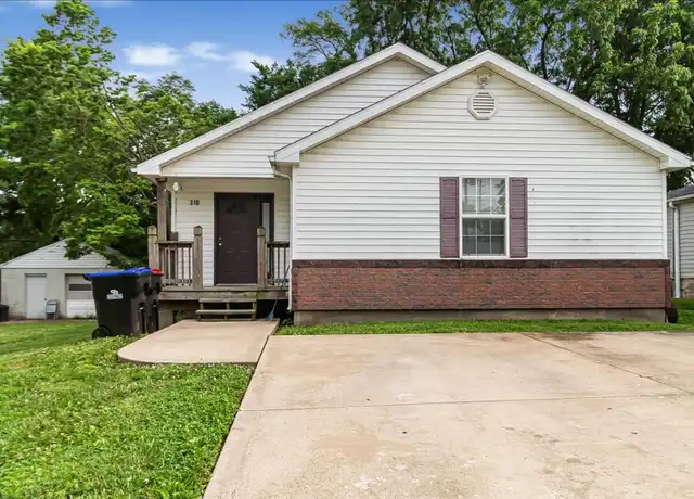 Property at 310 Jackson St, Warrensburg, MO, 64093, 4 beds, 2 baths, [object Object]