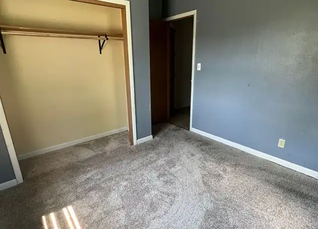 Property at 515 W Oak St Unit B, Sparta, WI, 54656, 2 beds, 1 bath, [object Object]
