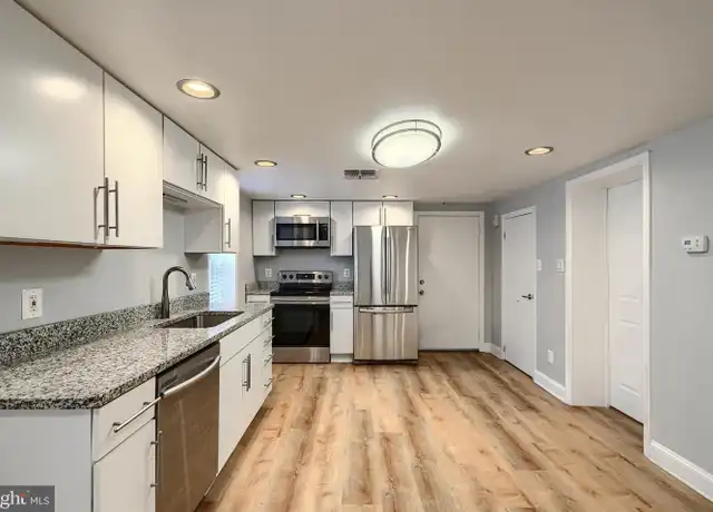 Property at 2310 Boston St Unit B, Baltimore, MD, 21224, 2 beds, 1 bath, [object Object]