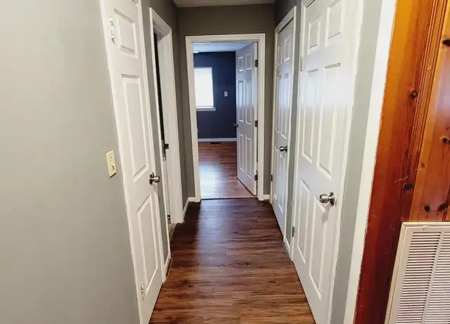 Property at 1202 Collins Cir, Chattanooga, TN, 37411, 2 beds, 2 baths, [object Object]