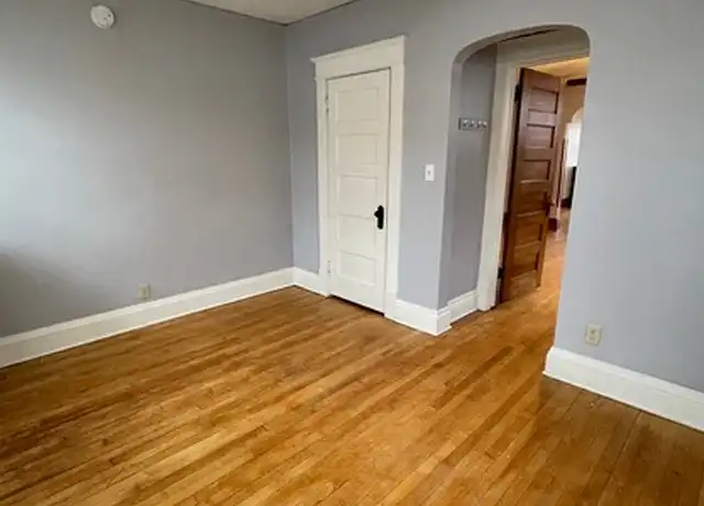 Property at 1135 Edgerton St Unit 2, St Paul, MN, 55130, 3 beds, 2 baths, [object Object]
