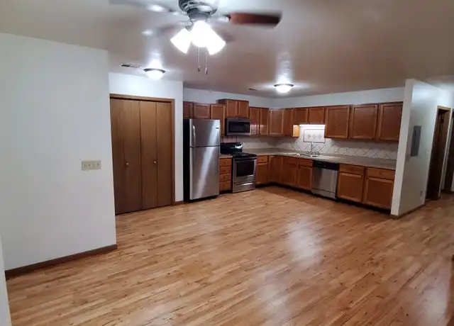 Property at Connecticut Ave Properties - 211 Landing Ave, Jefferson, WI, 53549, 3 beds, 1 bath, [object Object]