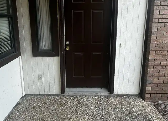 Property at 2712 Tyndall Dr, Valdosta, GA, 31602, 2 beds, 2 baths, [object Object]