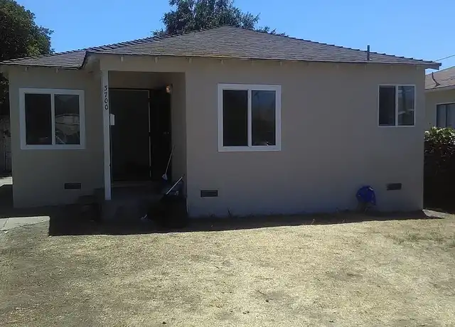 Property at 3700 W 112th St, Inglewood, CA, 90303, 2 beds, 1 bath, [object Object]