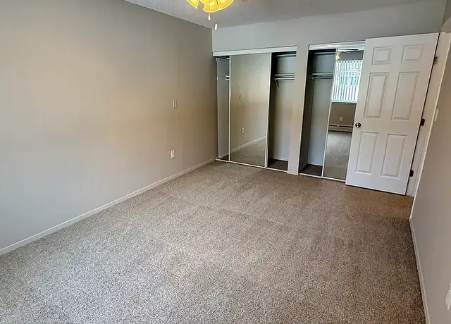 Photo of 1244 Hazelwood St, St Paul, MN 55106