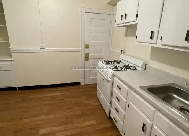 Property at 885 Massachusetts Ave Unit 12A, Cambridge, MA, 02139, 2 beds, 1 bath, [object Object]