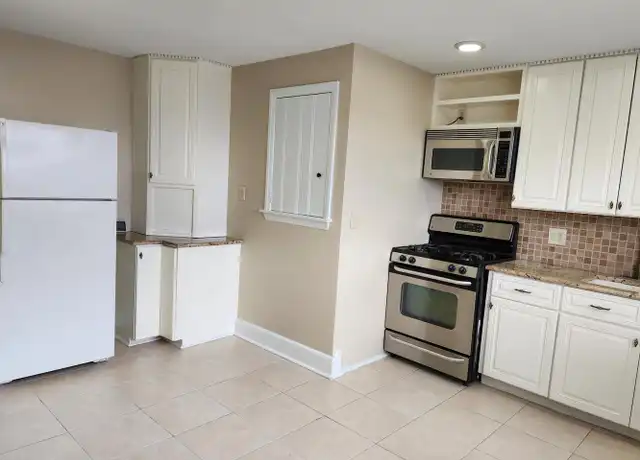 Property at 3818 Ridge Pike Fl 2, Collegeville, PA, 19426, 2 beds, 1 bath, [object Object]