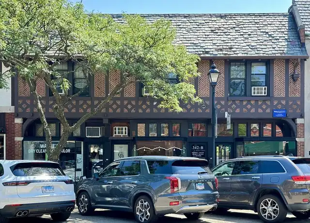 Property at 337 Park Ave Unit B4, Glencoe, IL, 60022, 2 beds, 1 bath, [object Object]