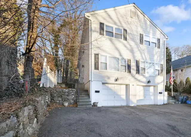 Property at 49 Pemberwick Rd Unit B, Greenwich, CT, 06831, 3 beds, 1.5 baths, [object Object]