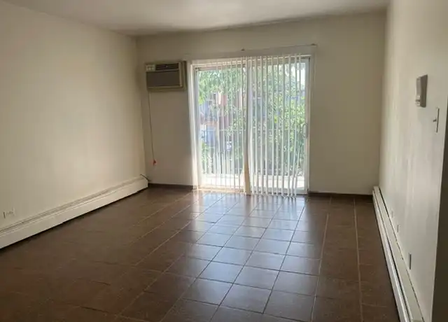 Property at 363 Hawthorne Cir Unit 6, Mt Prospect, IL, 60056, 1 bed, 1 bath, [object Object]