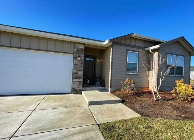 Property at 556 - 804 SE Pinto St, Sublimity, OR, 97385, 3 beds, 2 baths, [object Object]