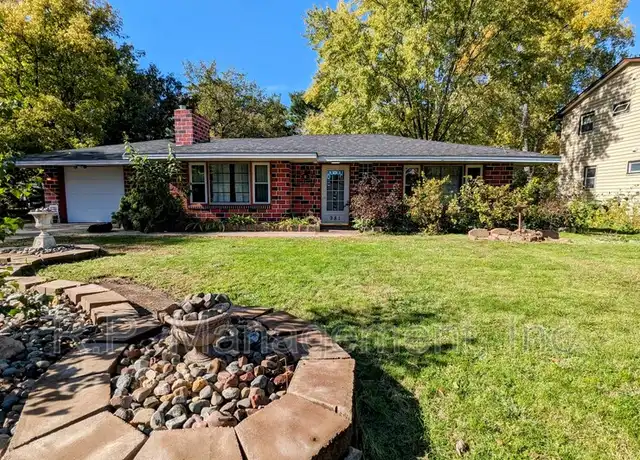 Property at 981 Glendon St N, Saint Paul, MN, 55119, 2 beds, 1 bath, [object Object]