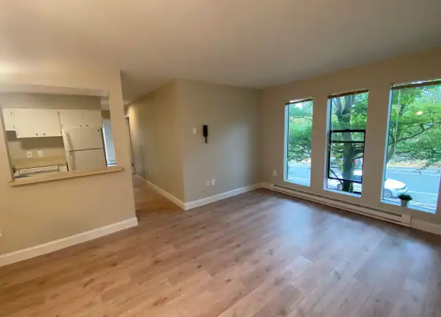 Property at 1139 17th Ave Unit 5, Seattle, WA, 98122, 3 beds, 1 bath, [object Object]