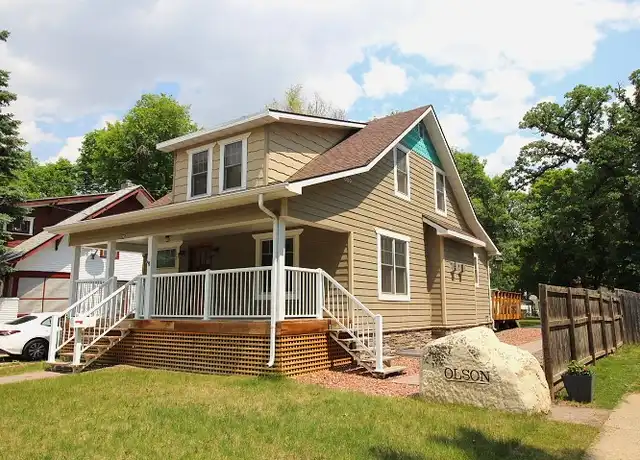 Property at 115 6th St SE, Minot, ND, 58701, 5 beds, 3 baths, [object Object]