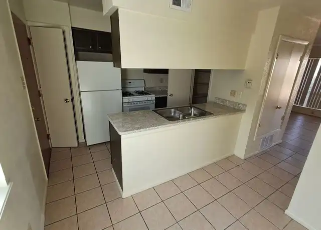 Property at La Fontana Apartments - 8620 Northeastern Blvd NE, Albuquerque, NM, 87112, 2 beds, 1.5 baths, [object Object]