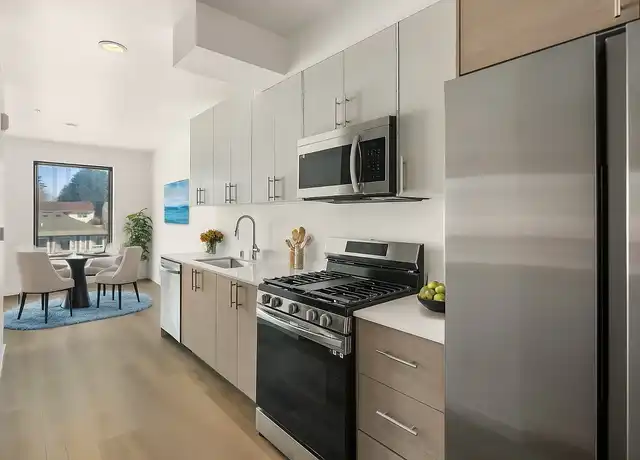 Property at Viewland - 9736 Greenwood Ave N, Seattle, WA, 98103, 1 bed, 1 bath, [object Object]