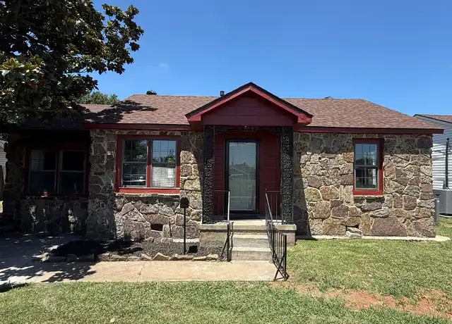 Property at 203 W Dale St, Norman, OK, 73069, 3 beds, 2 baths, [object Object]
