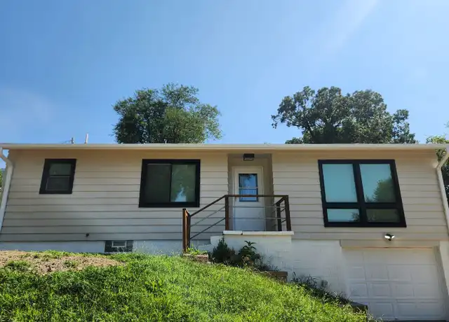 Property at 711 5th Ave, Plattsmouth, NE, 68048, 3 beds, 2 baths, [object Object]