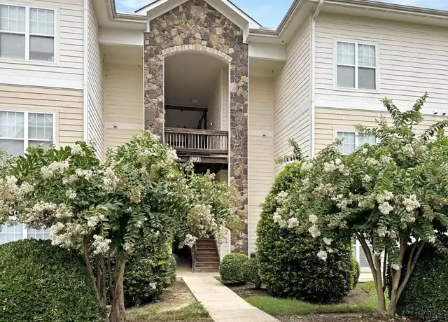Property at 302 Campus Walk Trl, Elon, NC, 27244, 1 bed, 1 bath, [object Object]
