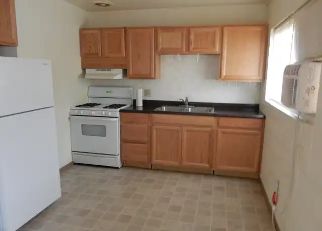 Property at 126 E 3rd St Unit 2, Battle Mountain, NV, 89820, 2 beds, 1 bath, [object Object]