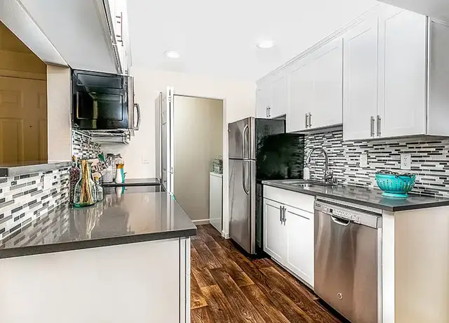 Photo of 1680 134th Ave SE, Bellevue, WA 98005