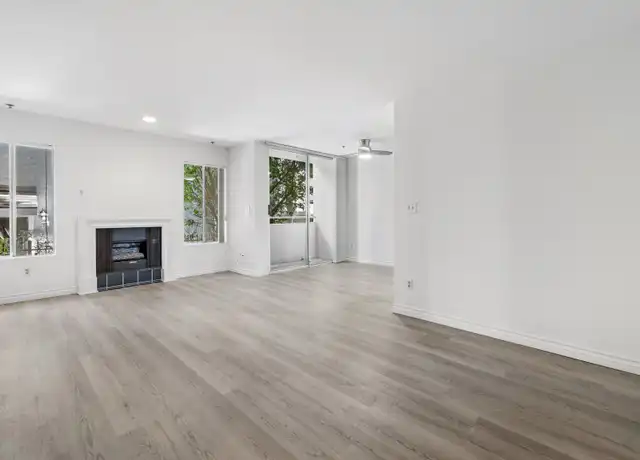 Property at 1215 N Sycamore Ave Unit 104, Los Angeles, CA, 90038, 1 bed, 1 bath, [object Object]