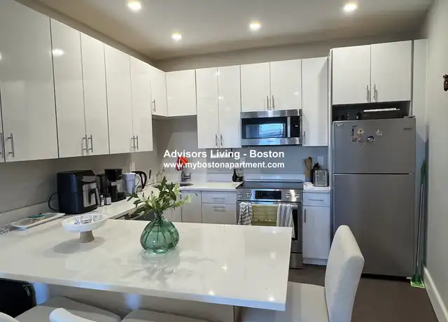 Property at 9 Sewall Ave Unit 315, Brookline, MA, 02446, 1 bed, 1 bath, [object Object]