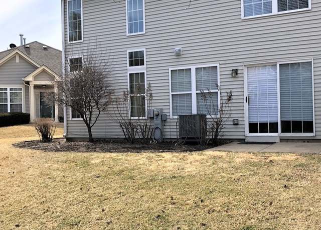Photo of 10072 Thornton Way Unit 10072, Huntley, IL 60142