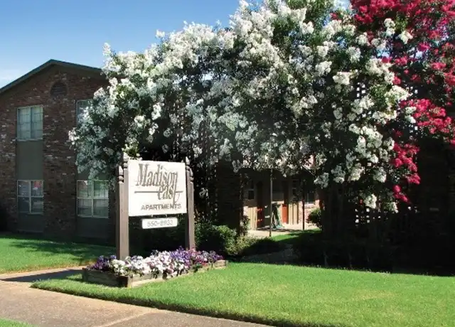Property at 2780 Madison Ave Unit 277001, Memphis, TN, 38111, 1 bed, 1 bath, [object Object]