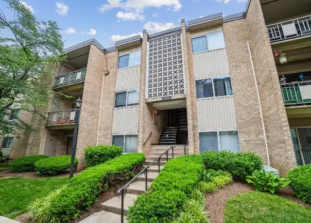 Property at 12200 Braxfield Ct, North Bethesda, MD, 20852, 2 beds, 1 bath, [object Object]