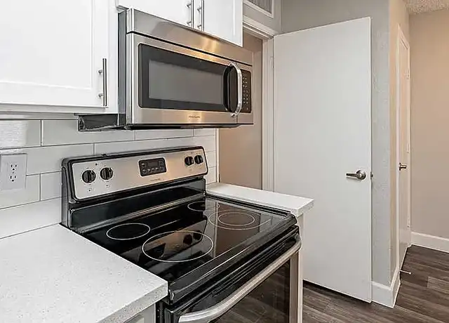 Property at Parq on 50th Apartments - 5008 E Thomas Rd, Phoenix, AZ, 85018, 0 beds, 1 bath, [object Object]