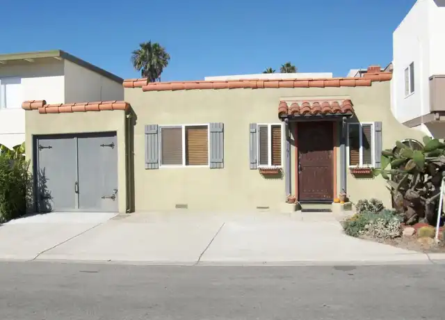 Property at 141 Burbank Ave, Oxnard, CA, 93035, 2 beds, 1 bath, [object Object]