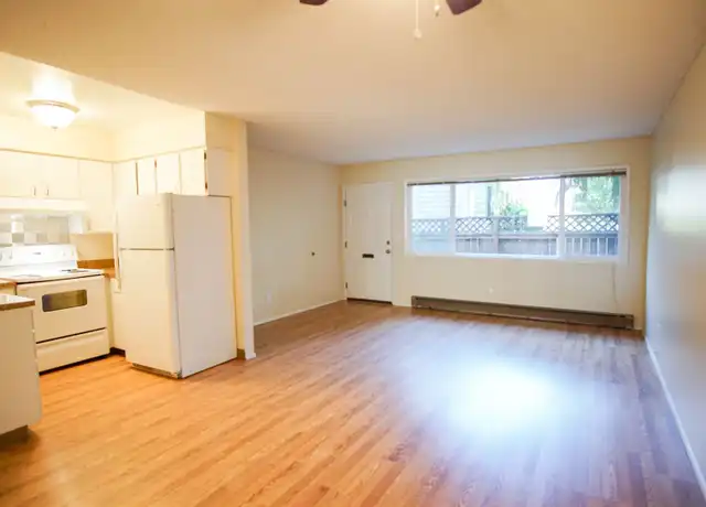 Property at 2612 NE Clackamas St Unit 2612, Portland, OR, 97232, 1 bed, 1 bath, [object Object]