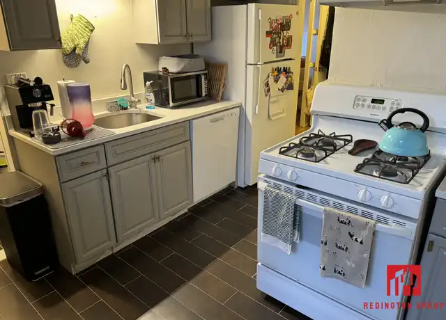 Property at 20 Alton Pl Unit B, Brookline, MA, 02446, 2 beds, 1 bath, [object Object]