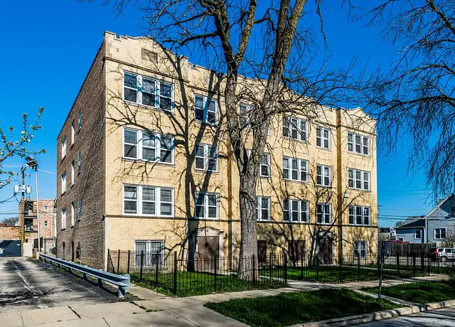 Photo of 404 School St, Maywood, IL 60153