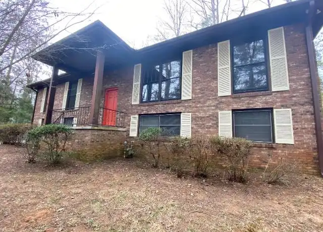 Property at 20 Ferncliff Dr, Asheville, NC, 28805, 3 beds, 3 baths, [object Object]