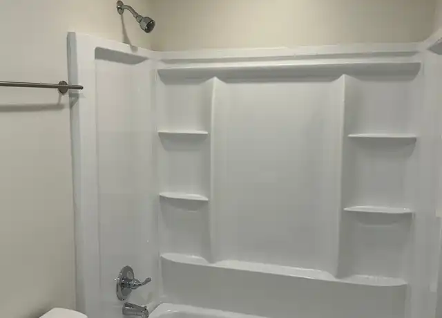 Property at 3632 Manslick Rd Unit 2, Louisville, KY, 40215, 0 beds, 1 bath, [object Object]