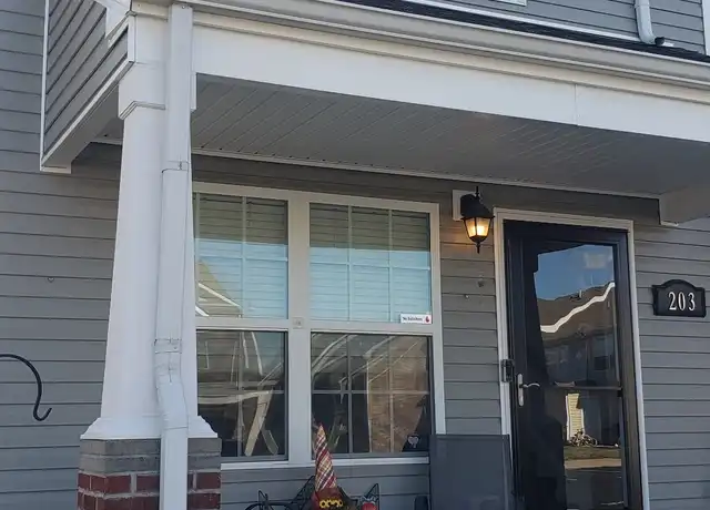 Property at 203 Alexander Blvd, Clarksville, TN, 37040, 2 beds, 2.5 baths, [object Object]