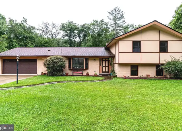 Property at 9907 Corsica St, Vienna, VA, 22181, 4 beds, 3 baths, [object Object]