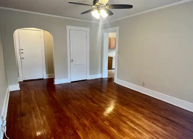 Property at 824 S 2nd St Unit F, Springfield, IL, 62704, 1 bed, 1 bath, [object Object]