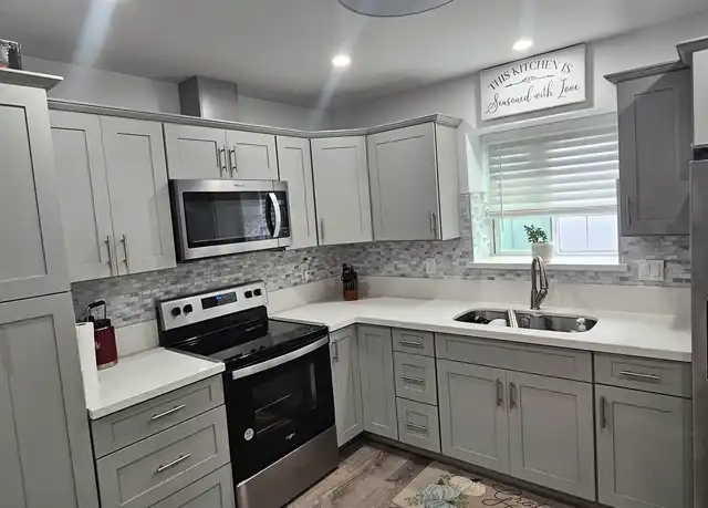 Property at 415 Aumoku St, Kaneohe, HI, 96744, 1 bed, 1 bath, [object Object]