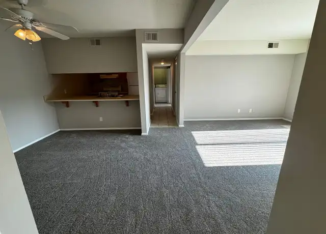 Property at 5810 Meadows Dr Unit 5905G, Fort Wayne, IN, 46804, 1 bed, 1 bath, [object Object]