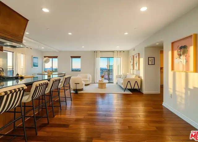 Property at 1146 Hacienda Pl Unit 16, West Hollywood, CA, 90069, 2 beds, 2 baths, [object Object]