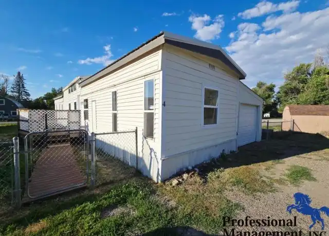 Property at 117 Hemlock Dr, Billings, MT, 59101, 3 beds, 2 baths, [object Object]
