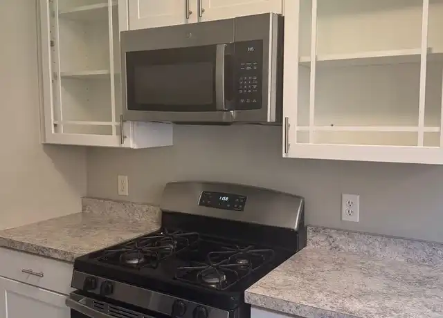 Property at 2487 Madison Rd Unit 42, Cincinnati, OH, 45208, 1 bed, 1 bath, [object Object]