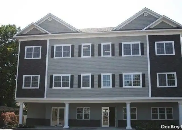 Property at 41 Green St Unit 2D, Huntington, NY, 11743, 1 bed, 1 bath, [object Object]